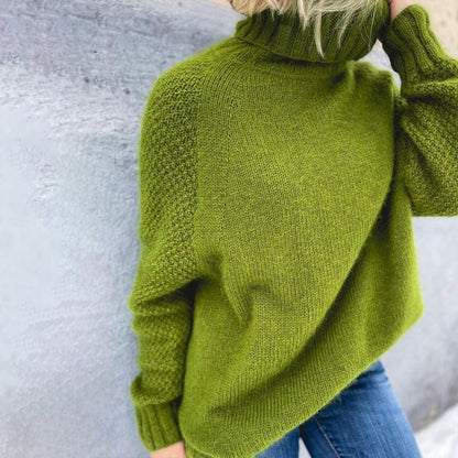 Trudie® | Pull col roulé oversize en maille vert gazon