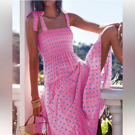 Robe longue froncée à ourlet volant imprimé géo rose